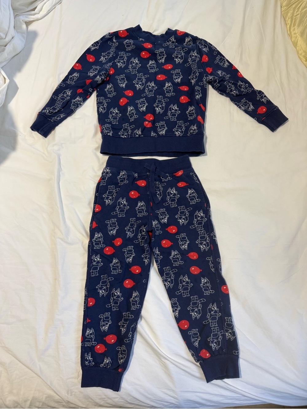 Hanna Andersson Navy Pajama Set with Red Balloon Print